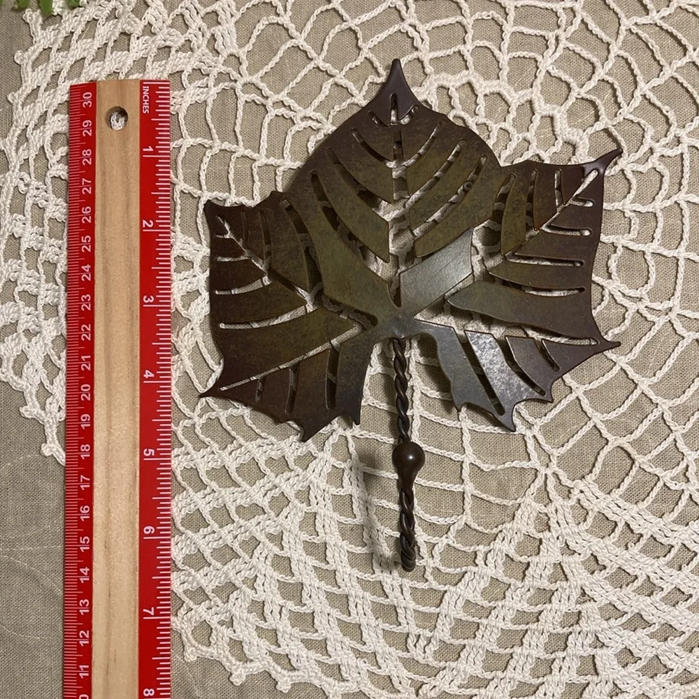 Decorative Metal Leaf Wall Hooks Set Of 3